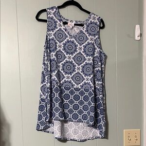LuLaRoe Navy and White Patterned Tank Top